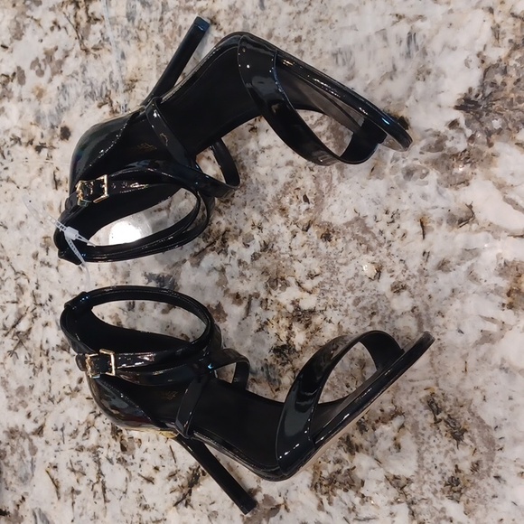 Michael Kors Astrid Black Patent Leather strappy high heel sandal NEW Size 11 - Picture 10 of 17